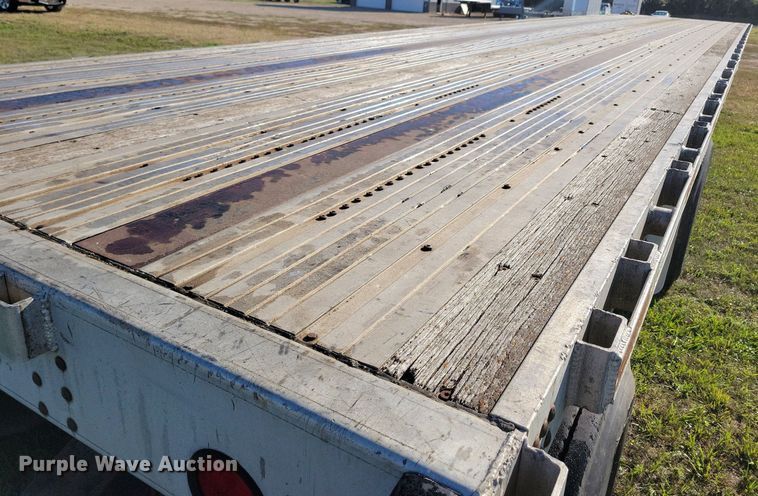 image for item DN3503 2006 Utility FS2CHA flatbed trailer