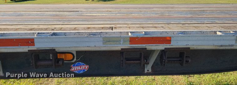image for item DN3503 2006 Utility FS2CHA flatbed trailer