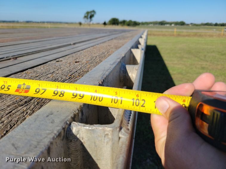 image for item DN3503 2006 Utility FS2CHA flatbed trailer