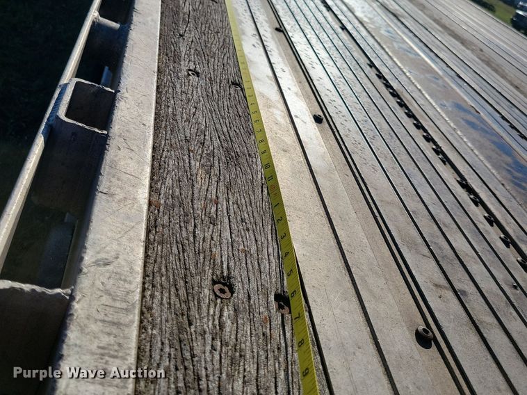 image for item DN3503 2006 Utility FS2CHA flatbed trailer