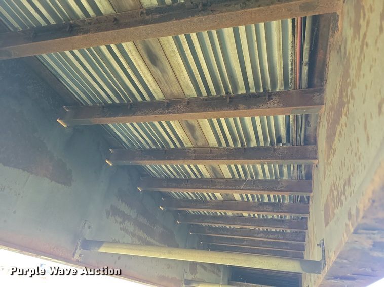 image for item DN3503 2006 Utility FS2CHA flatbed trailer