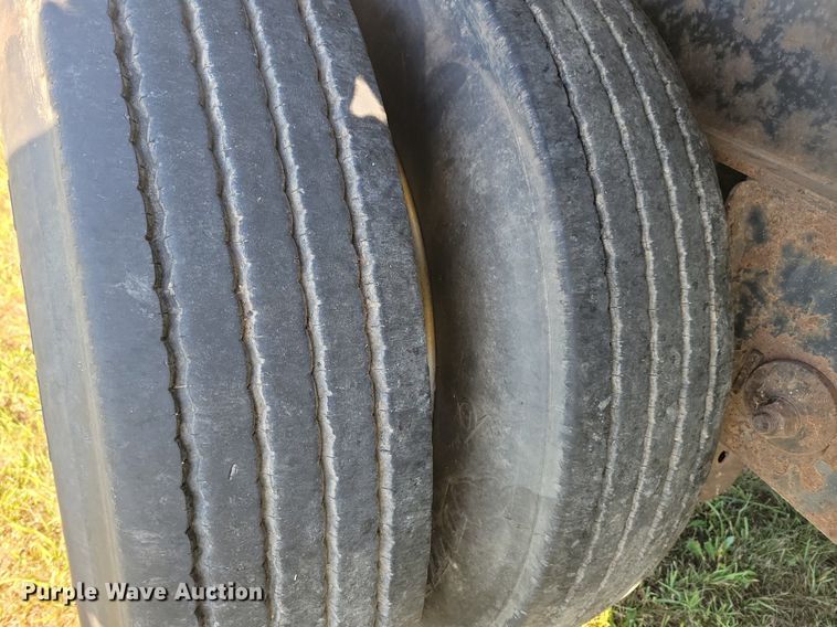 image for item DN3503 2006 Utility FS2CHA flatbed trailer