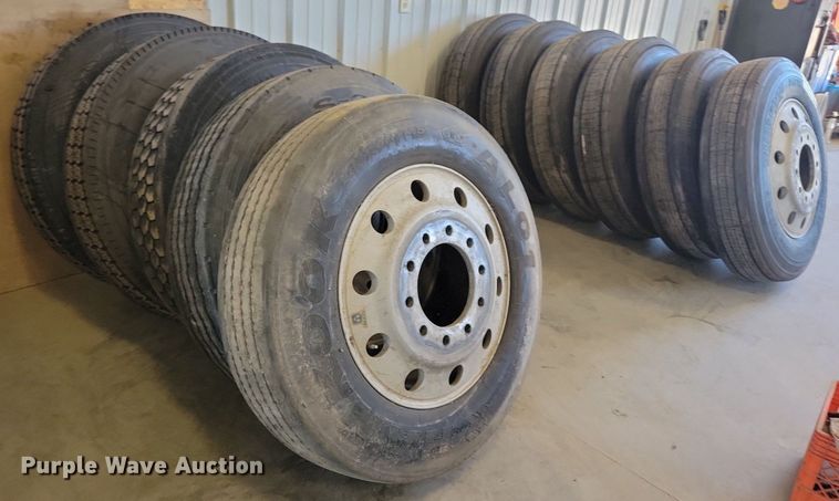 image for item DN3508 (11) 285/75R24.5 tires and wheels