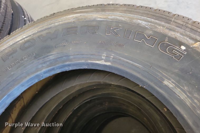 image for item DN3509 (20) 275/70R22.5 tires