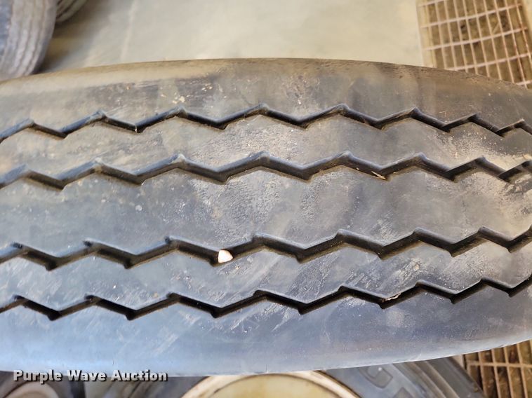 image for item DN3510 (12) tires and wheels