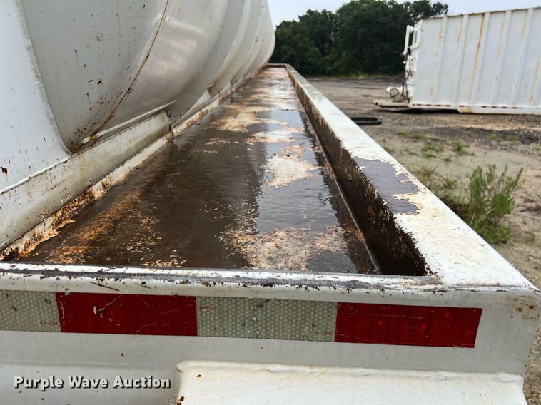 image for item DO2493 2015 Jack County Tank vacuum trailer