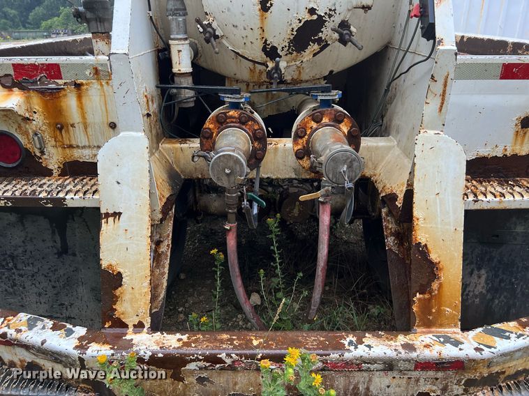 image for item DO2493 2015 Jack County Tank vacuum trailer