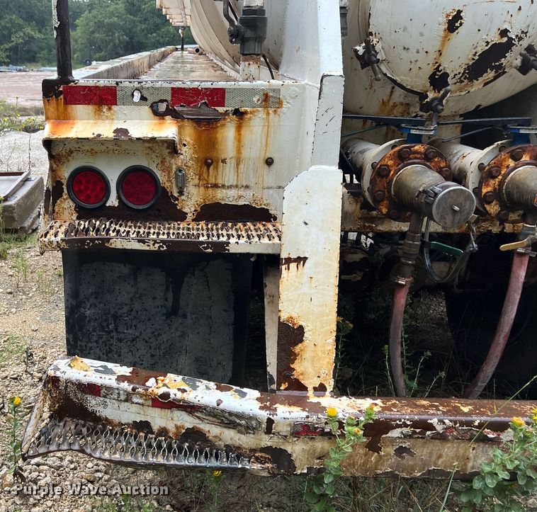 image for item DO2493 2015 Jack County Tank vacuum trailer