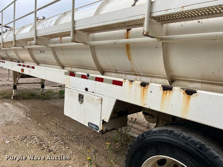 image for item DO2493 2015 Jack County Tank vacuum trailer