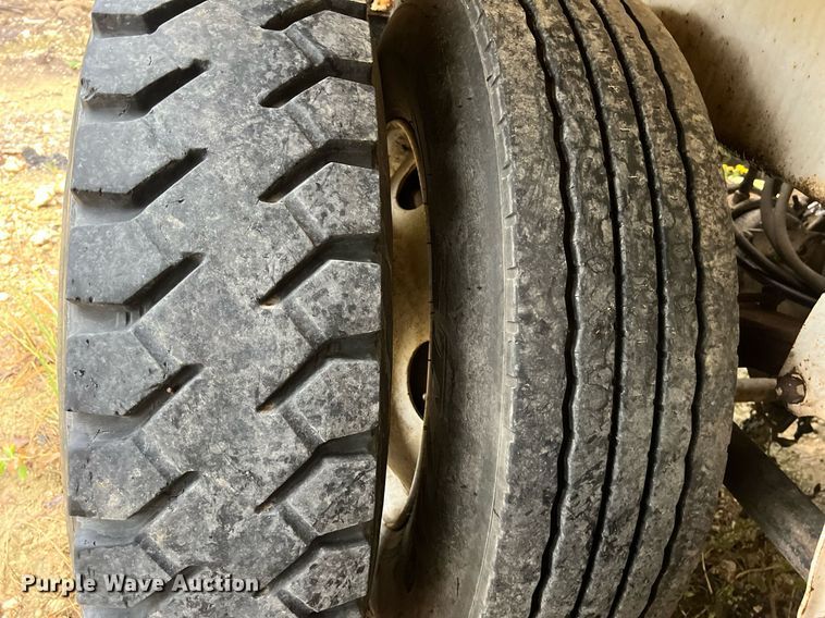 image for item DO2493 2015 Jack County Tank vacuum trailer