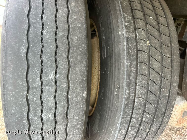 image for item DO7458 2000 Trailmobile Trailer Corp. dry van trailer