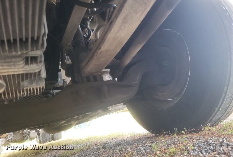 image for item DQ3620 2017 Peterbilt  579 semi truck