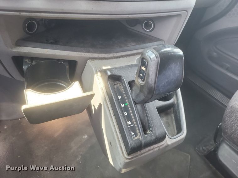 image for item DQ3620 2017 Peterbilt  579 semi truck