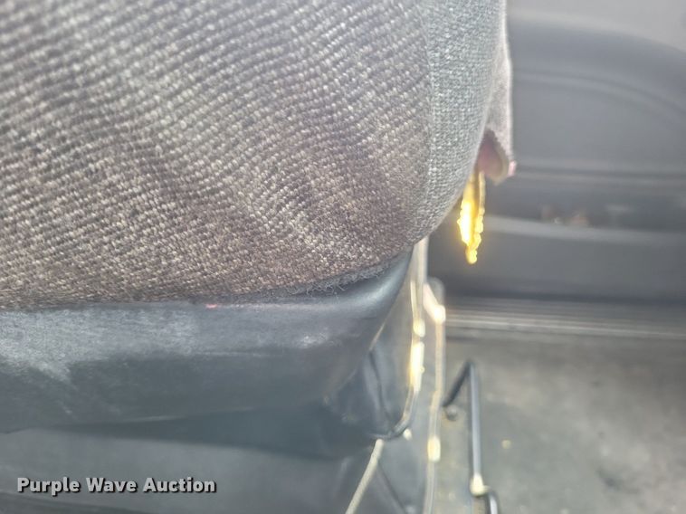 image for item DQ3620 2017 Peterbilt  579 semi truck