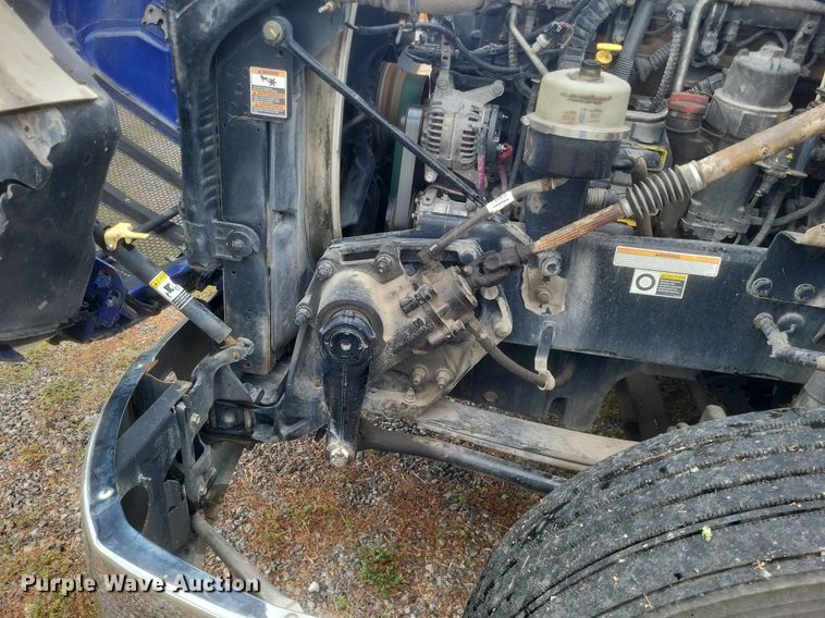 image for item DQ3620 2017 Peterbilt  579 semi truck