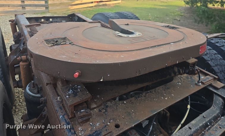 image for item DQ4579 1987 International F9370 semi truck