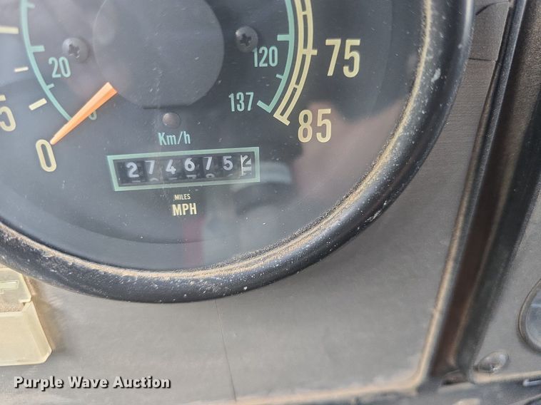 image for item DQ4579 1987 International F9370 semi truck