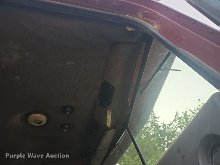 image for item DQ4579 1987 International F9370 semi truck