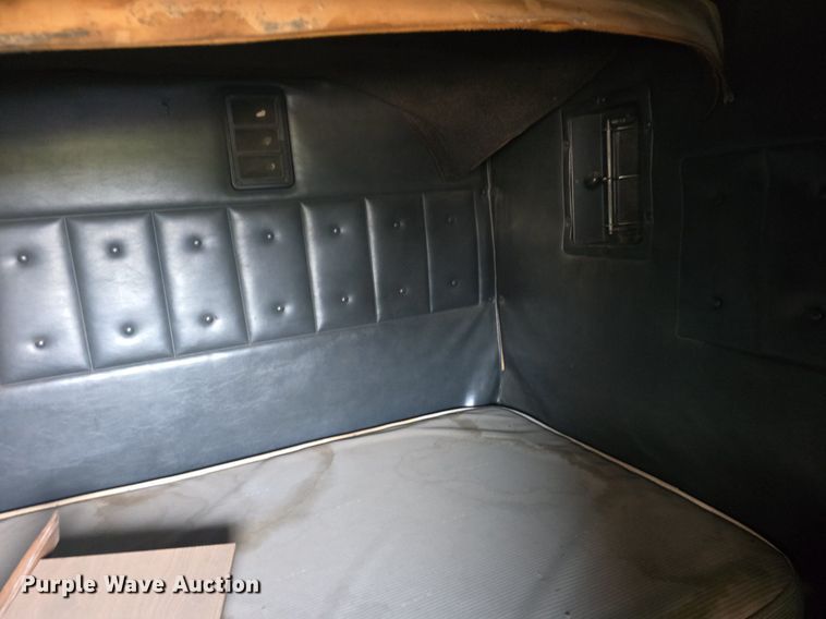 image for item DQ4579 1987 International F9370 semi truck