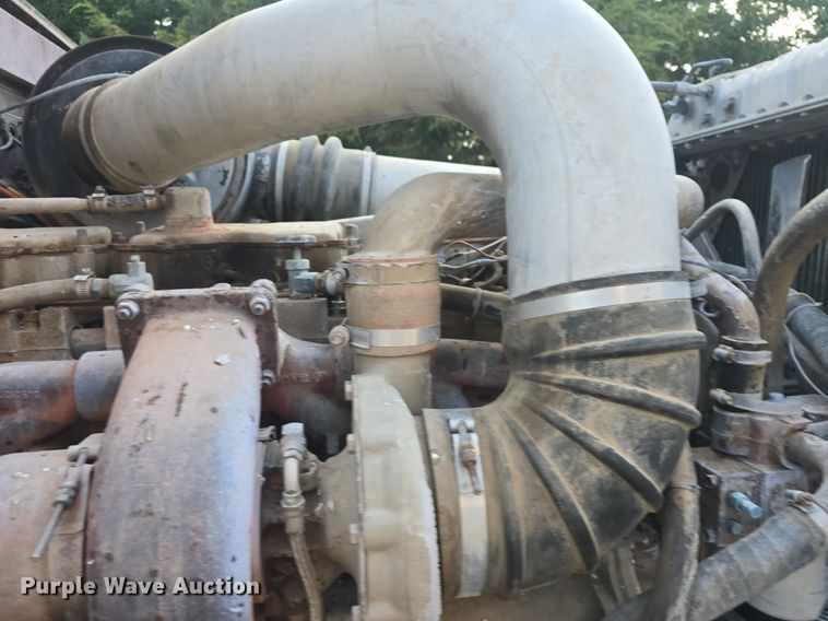 image for item DQ4579 1987 International F9370 semi truck