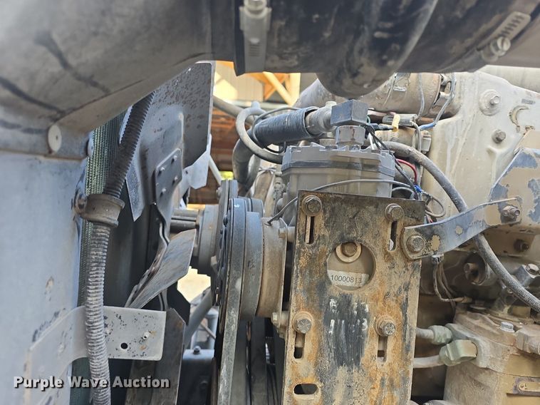 image for item DQ4579 1987 International F9370 semi truck