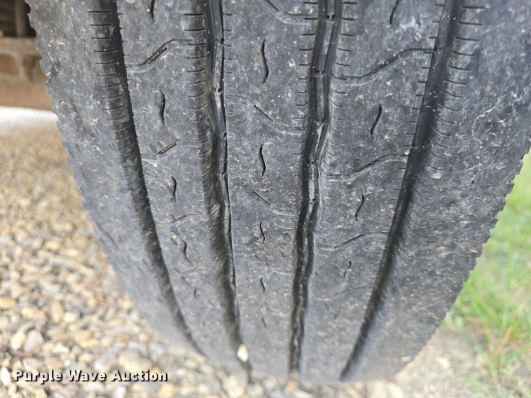 image for item DQ4579 1987 International F9370 semi truck