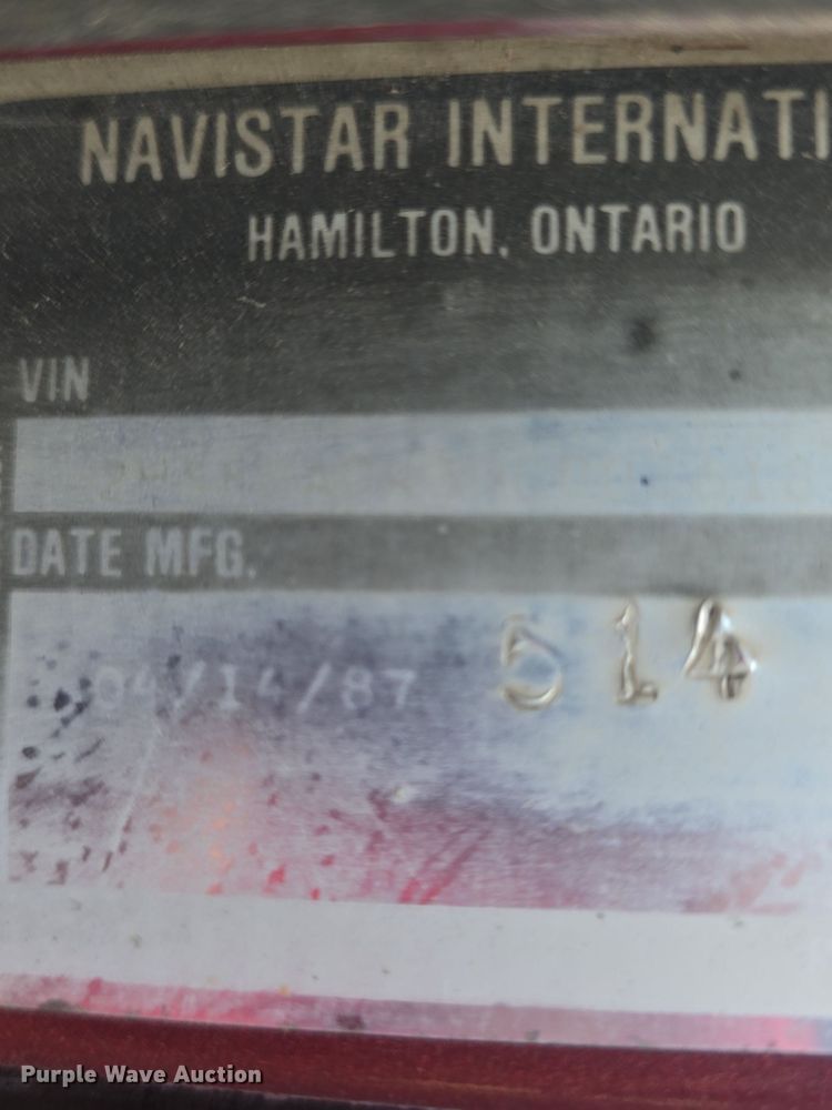 image for item DQ4579 1987 International F9370 semi truck