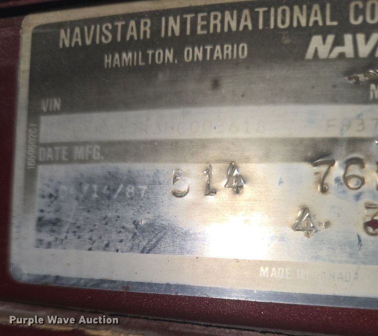 image for item DQ4579 1987 International F9370 semi truck