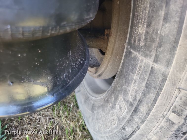 image for item DR4964 2004 Timpte  grain trailer