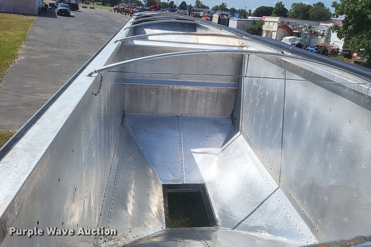 image for item DR4964 2004 Timpte  grain trailer