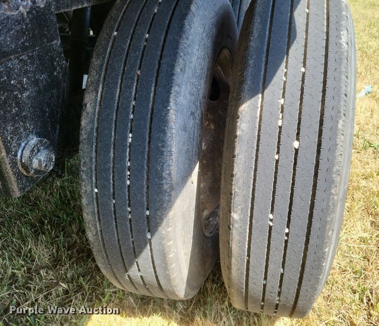 image for item DR4964 2004 Timpte  grain trailer