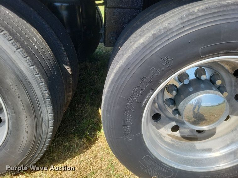 image for item DR4964 2004 Timpte  grain trailer