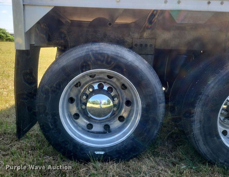 image for item DR4964 2004 Timpte  grain trailer