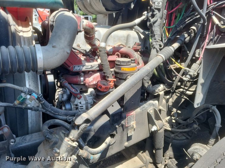 image for item DR4965 2015 Mack  CXU semi truck