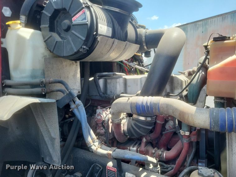 image for item DR4965 2015 Mack  CXU semi truck