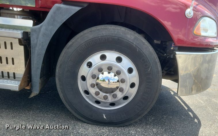 image for item DR4965 2015 Mack  CXU semi truck