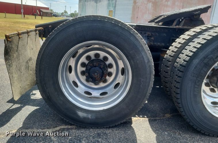 image for item DR4965 2015 Mack  CXU semi truck