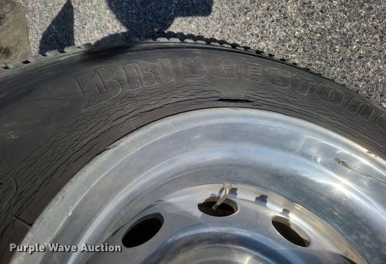 image for item DR4965 2015 Mack  CXU semi truck