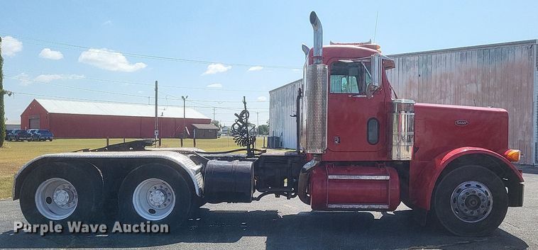 image for item DR4966 1993 Peterbilt  379 semi truck