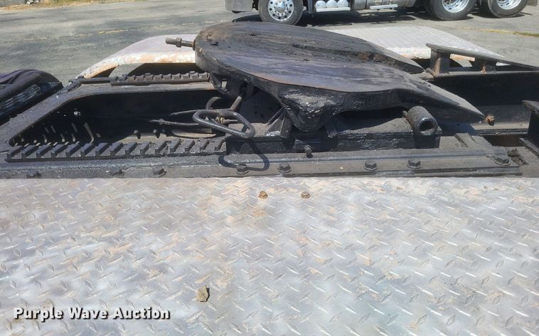 image for item DR4966 1993 Peterbilt  379 semi truck