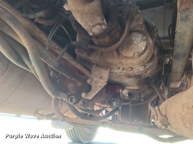 image for item DR4966 1993 Peterbilt  379 semi truck