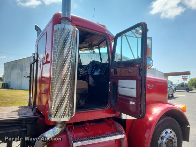 image for item DR4966 1993 Peterbilt  379 semi truck
