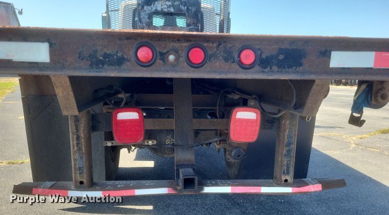 image for item DR4967 2007 International  4300 flatbed truck