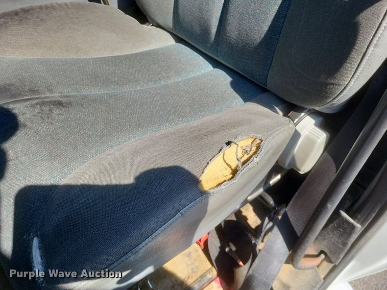 image for item DR4967 2007 International  4300 flatbed truck