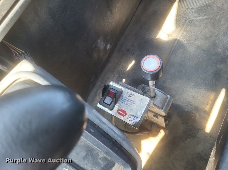 image for item DR4967 2007 International  4300 flatbed truck