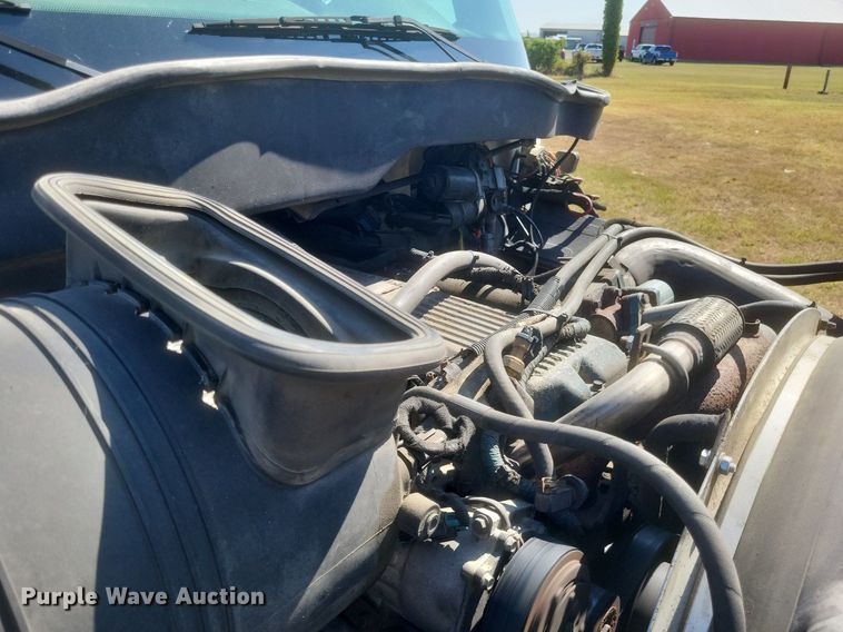 image for item DR4967 2007 International  4300 flatbed truck