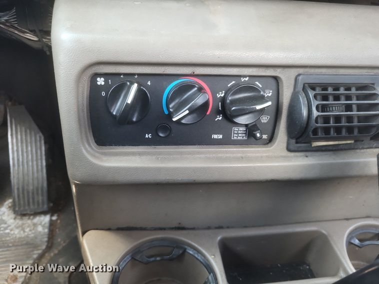 image for item DR4969 2007 Mack Vision CXN 612 semi truck