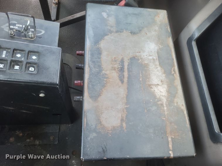 image for item DR4969 2007 Mack Vision CXN 612 semi truck