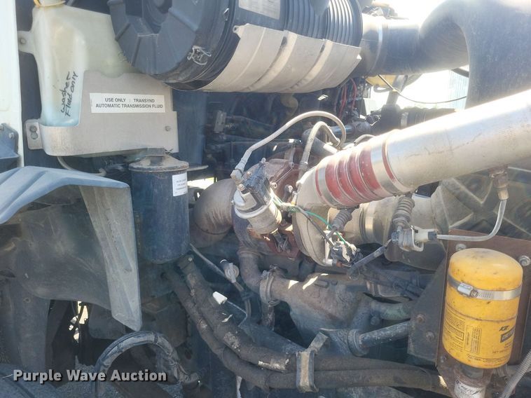 image for item DR4969 2007 Mack Vision CXN 612 semi truck