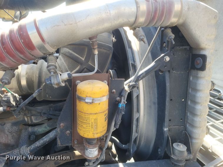 image for item DR4969 2007 Mack Vision CXN 612 semi truck